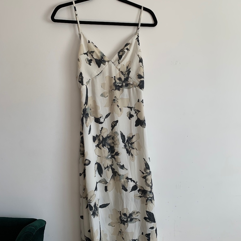 Chic Monochromatic Midi Dress